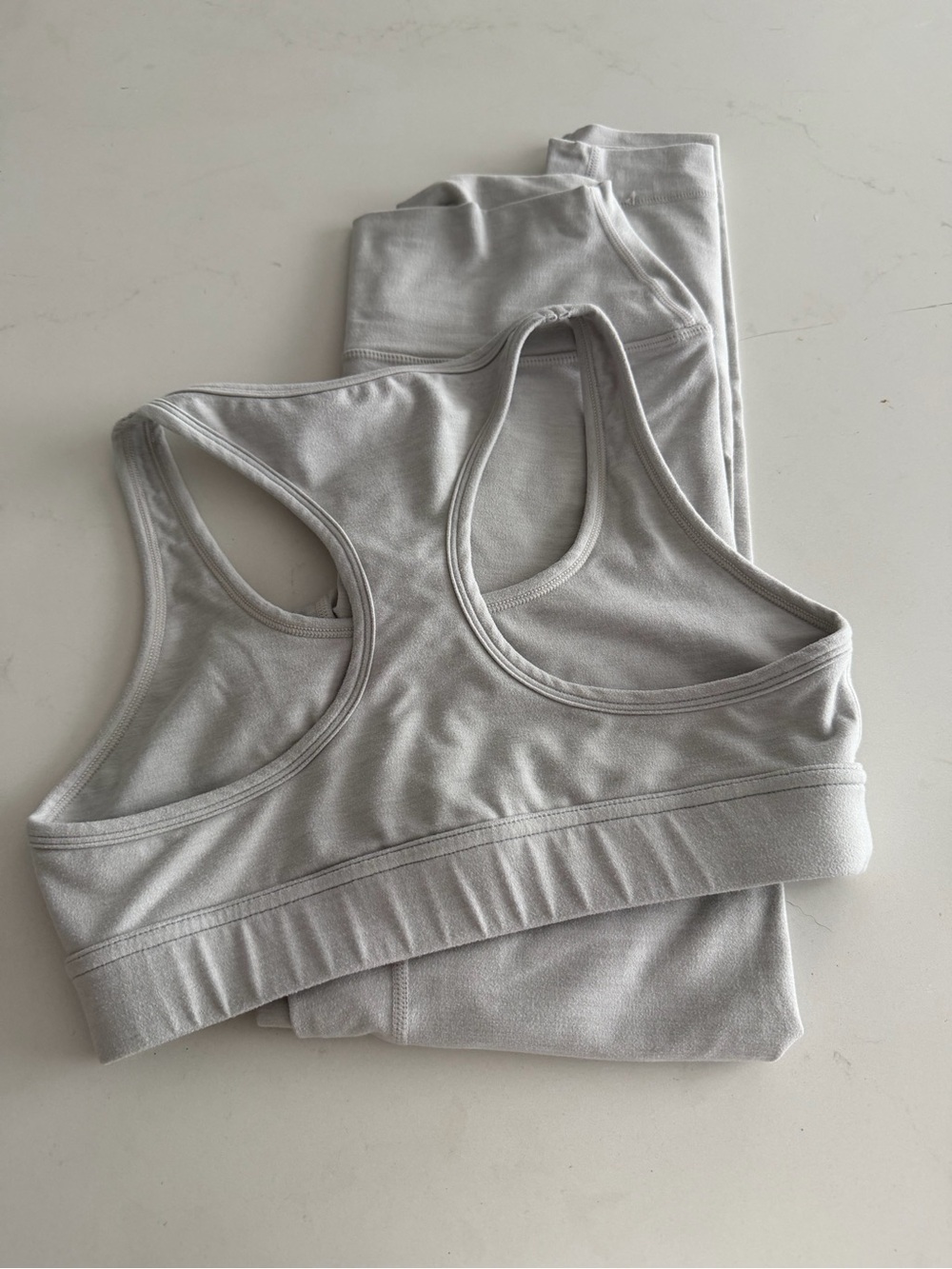 Set active leggings and bra set - Picture 3 of 4